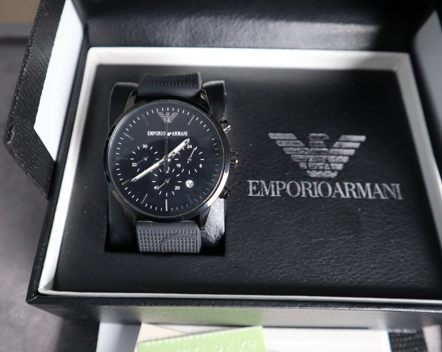 ساعة ارماني جراند ماستر - حبة واحدة من كل لون