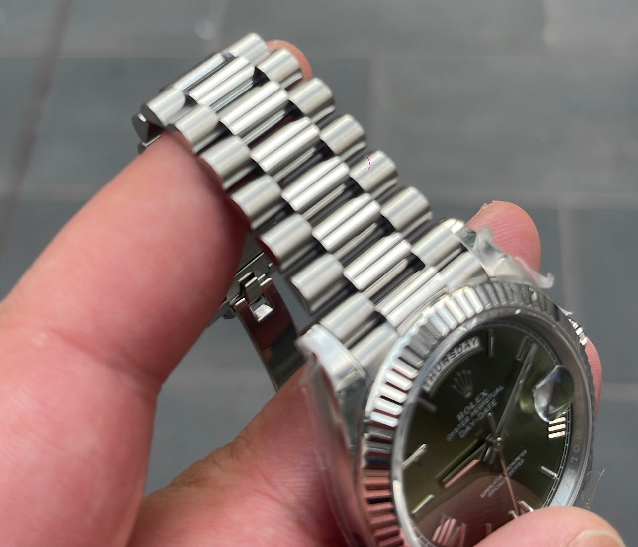 Rolex day date olive- كلين طبق الأصل