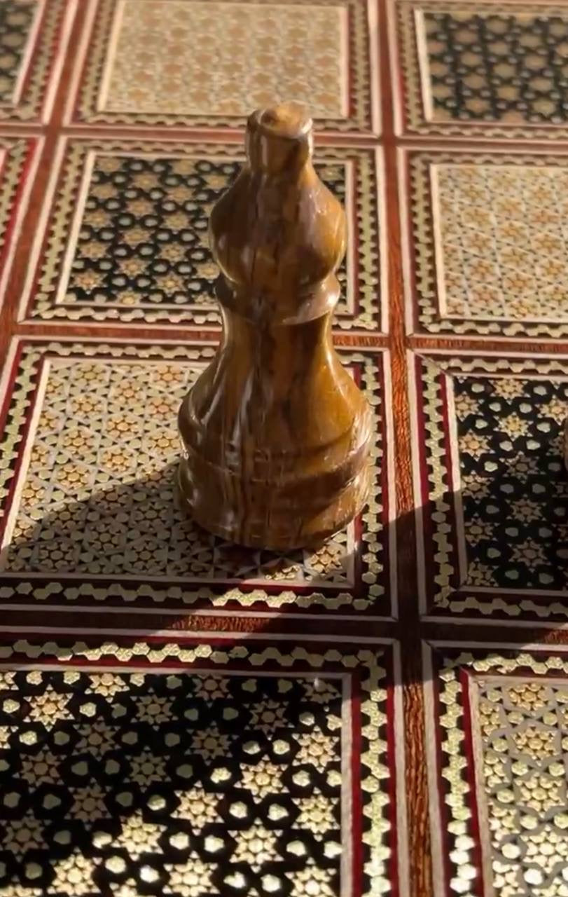 طاولي و شطرنج صناعة يدوية احجار مرمر ، اكبر حجم في العراق( الجنود براص وليس بلاستيك)