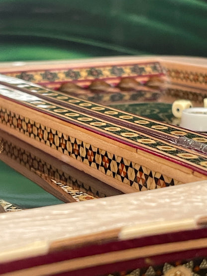 قطعه واحدة طاولي صناعة يدوية بالكامل اسود ملكي مع جنود براص اصلي وجنطة جلد فاخره