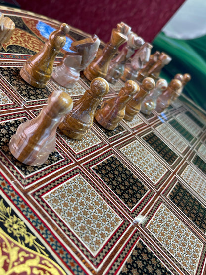 السعر ٢٠٠٠ دينار - طاولي و شطرنج صناعة يدوية احجار مرمر ، اكبر حجم في العراق قطعه واحده فقط