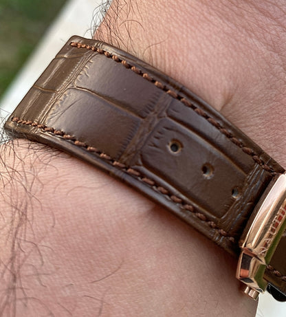 باتيك فيليب نوتلس روز جولد ستراب جلد بني و مينا اومبريه- كلين طبق الاصل لا تميز