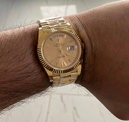 حبة واحدة في العراق- رولكس داي ديت فول ذهب اصفر طلاء ١٨ - الساعة طبق الأصل برقم تسلسلي اصلي و ماكينة سويسري مطابقة للأصل