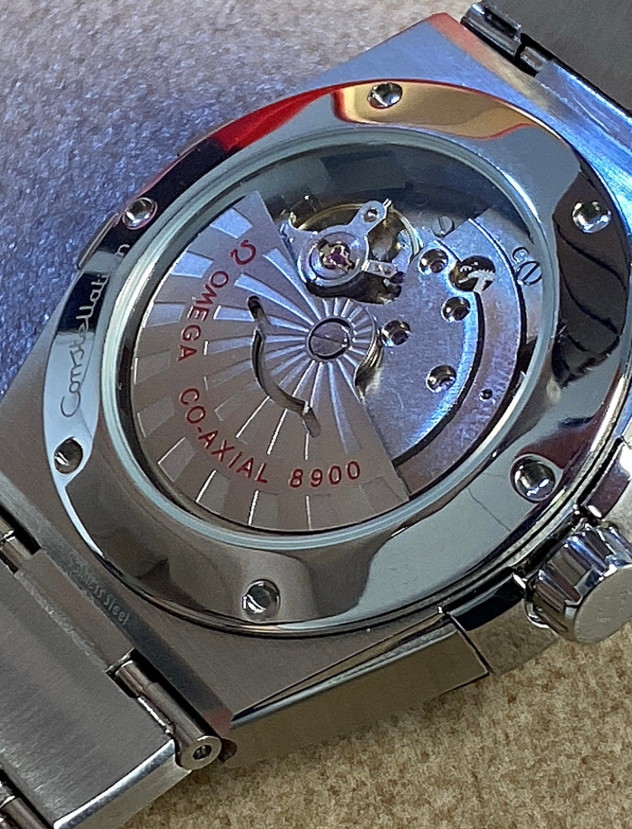 اوميجا كونستليشن كلين مستعملة بحالة الجديد