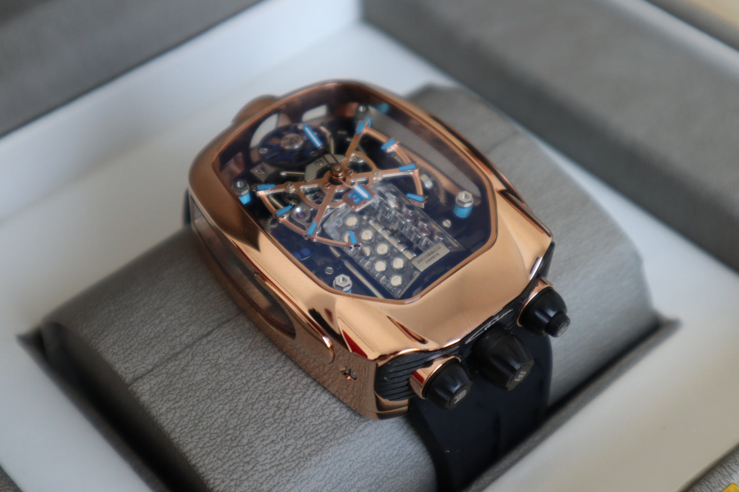 جاكوب اند كو بوجاتي شيرون كلين - اكثر نسخة مطابقة للأصلية