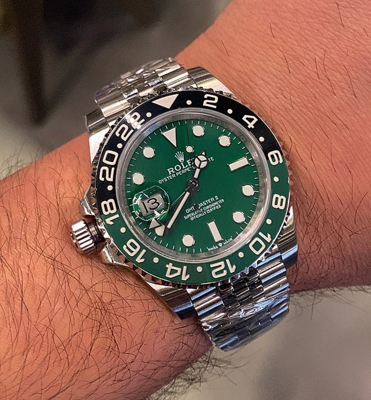 رولكس سبرايت ٢٠٢٥ مينا اخضر كلين - حبة واحدة ما بتتميز ماكينة سويسري - مليون دينار لأول شخص