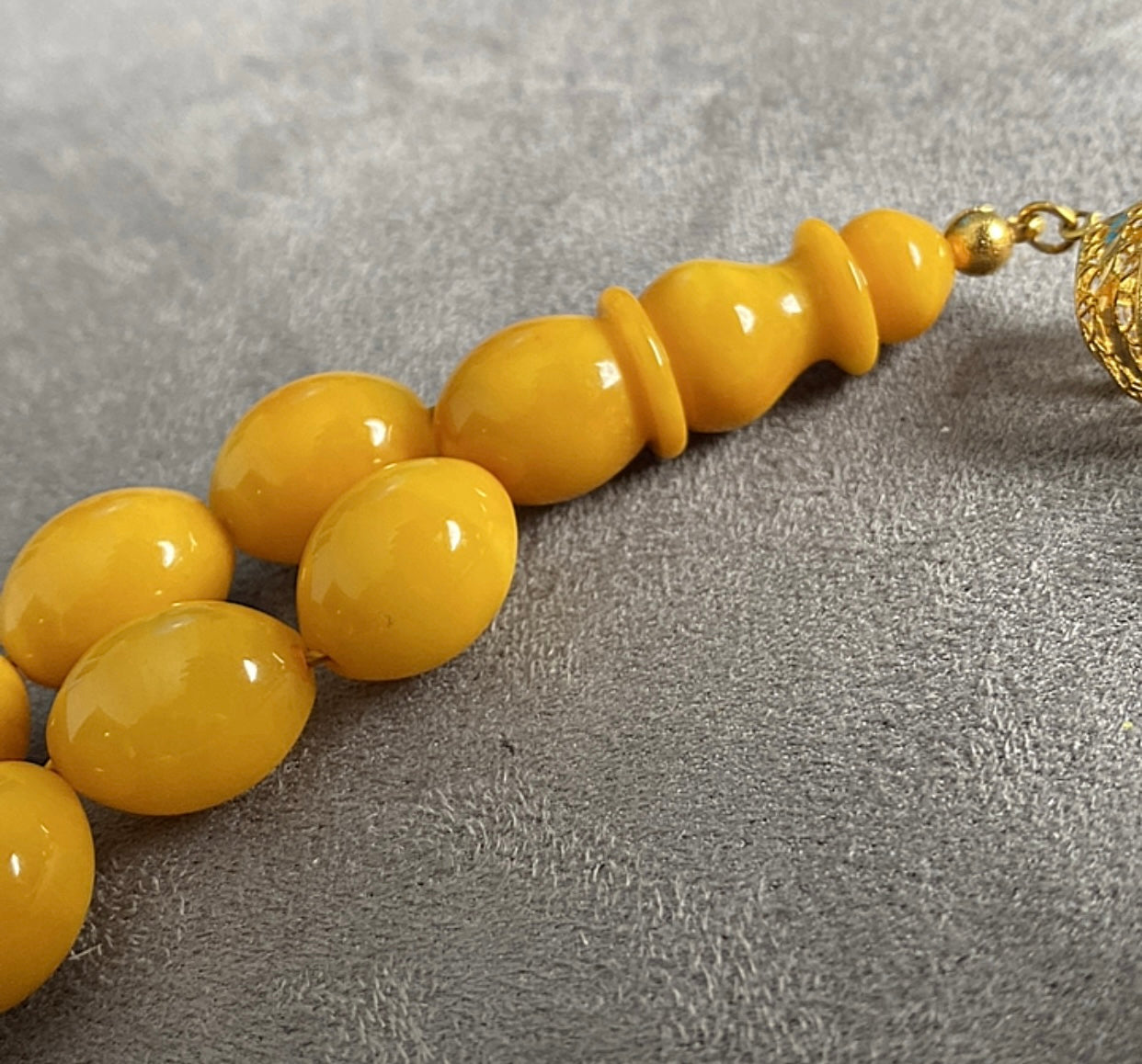 سبحة كهرب ألماني كبس - ذهب صافي عيار ٢١ ( ليس طلاء )