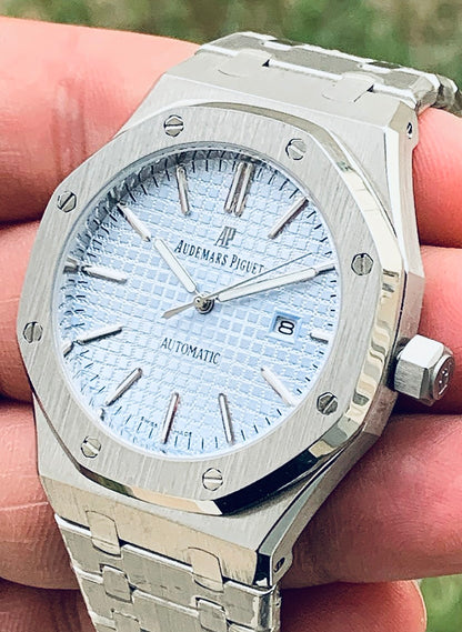 41 mm اوديمارس بيجيه كلين ٢٠٢٤ بلو (AP)