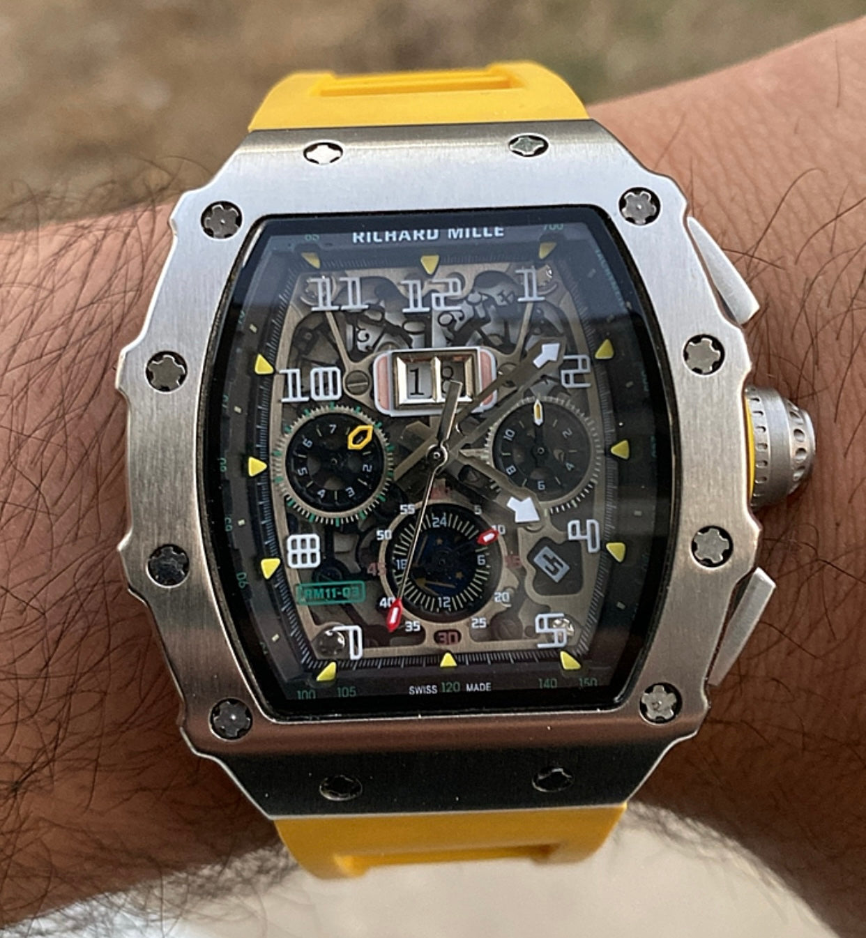 ريتشارد ميل ١١ طبق الاصل وارد تركيا - باله سعرها في تركيا ٣ الاف دولار - سعر الساعة مليون و مئة الف