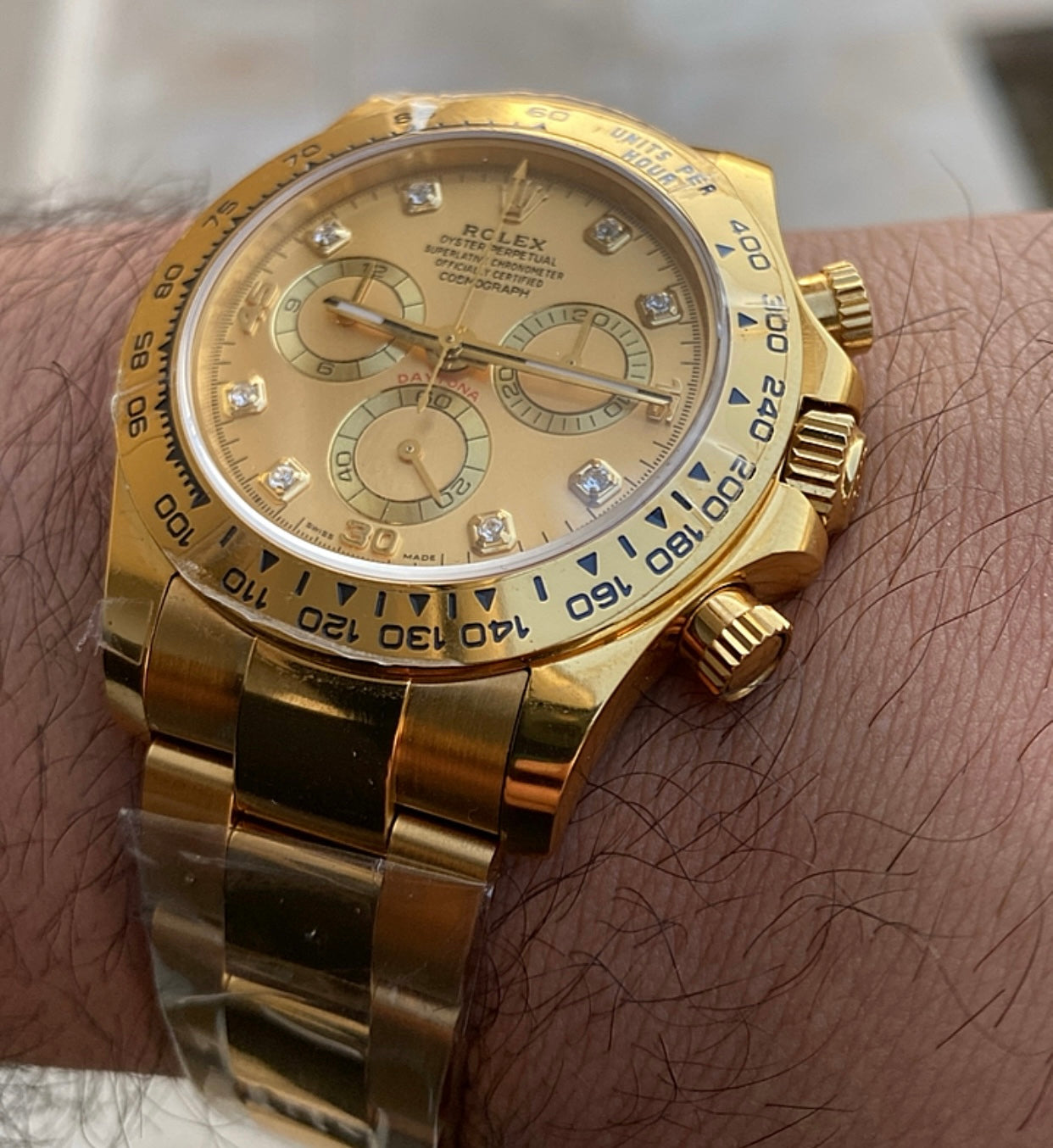 رولكس دايتونا يالو جولد ذهب اصفر مينا ذهبي ارقام الماس - كلين طبق ال- ماكينة سويسري كوزموجراف طبق الاصل