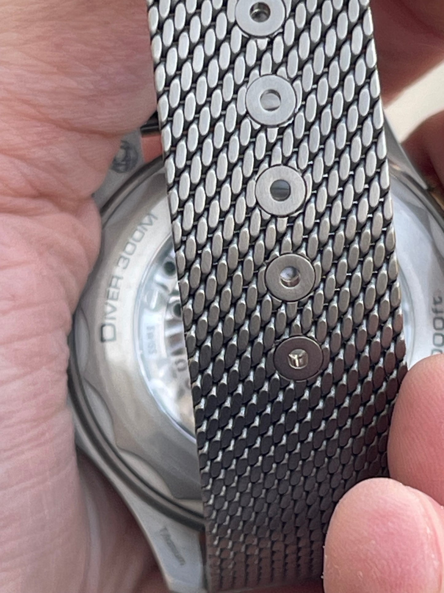 Omega sea master كلين طبق الأصل نسبه التطابق ١٠٠ بالمية تيتانيوم