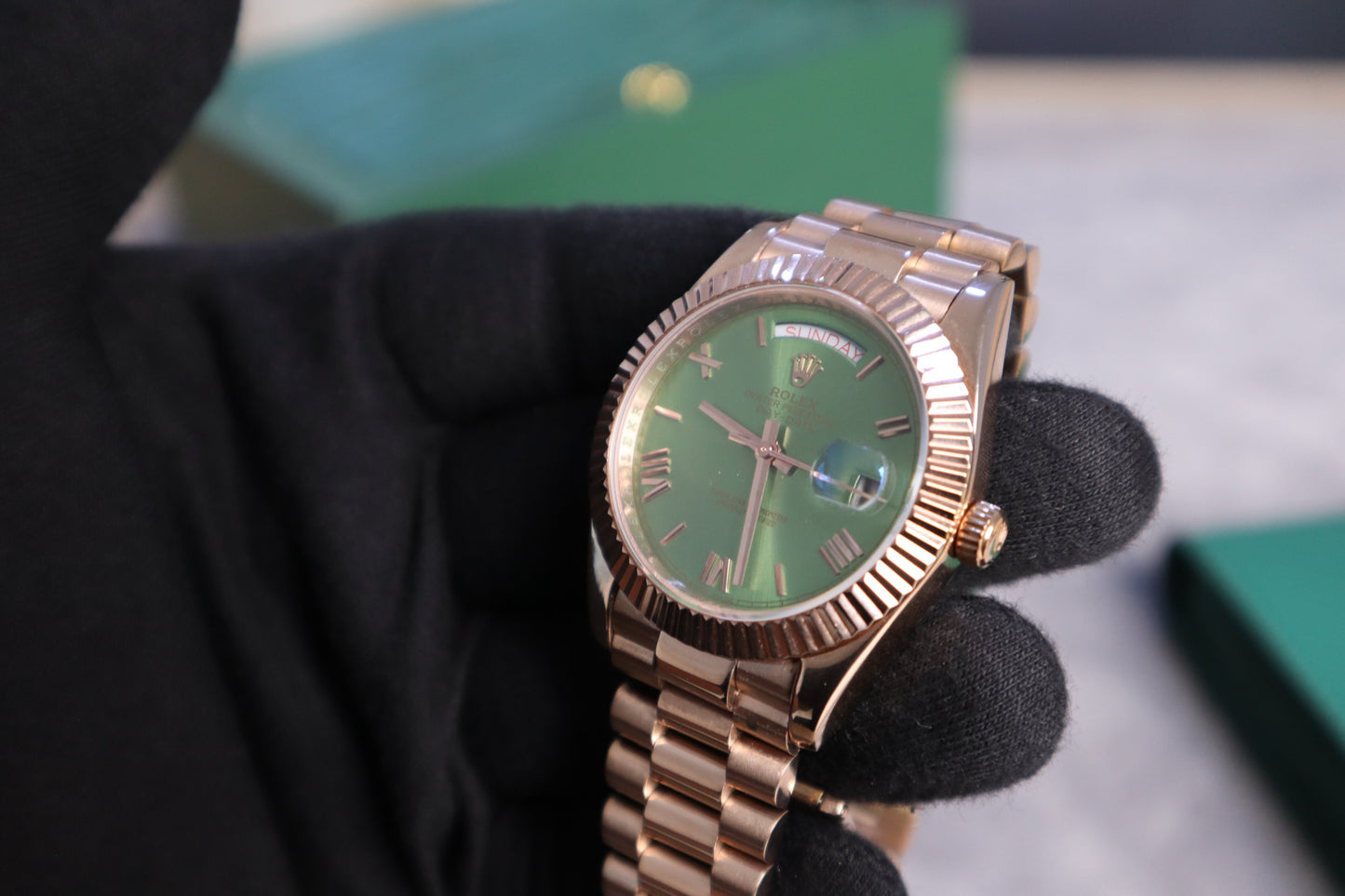 رولكس داي دايت جراند ماستر درجة اولى - روز جولد كامل مينا زيتوني (Copy)