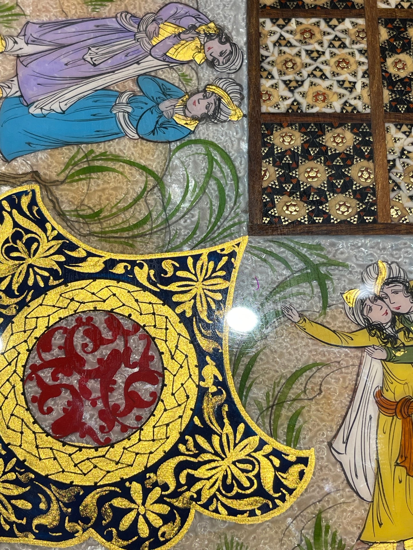 طاولي صناعة يدويه بالكامل قطعه واحده مع جنود براص واحجار الطاولي واحده فقط الرجاء عدم الاحراج