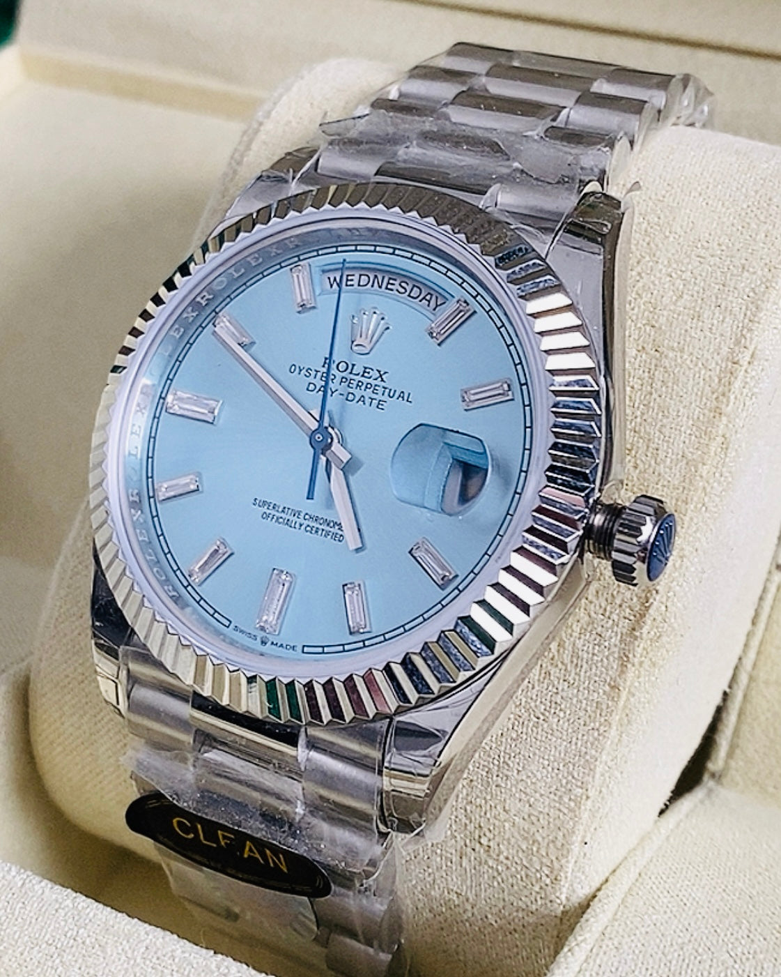 رولكس داي ديت ايس بلو كلين طبق الأصل شكل خارجي و ماكينة لا تميز ويا سيريال حقيقي