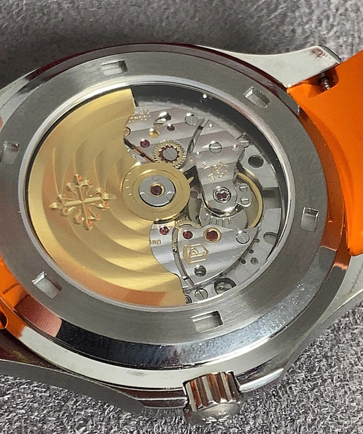 باتيك فيليب اكوا نوت ستراب اورانج- كلين طبق الأصل