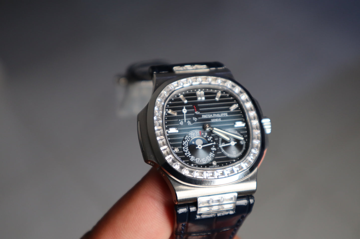 باتيك فيليب ٥٧١٢ - كلين طبق الأصل - حبة واحدة فقط