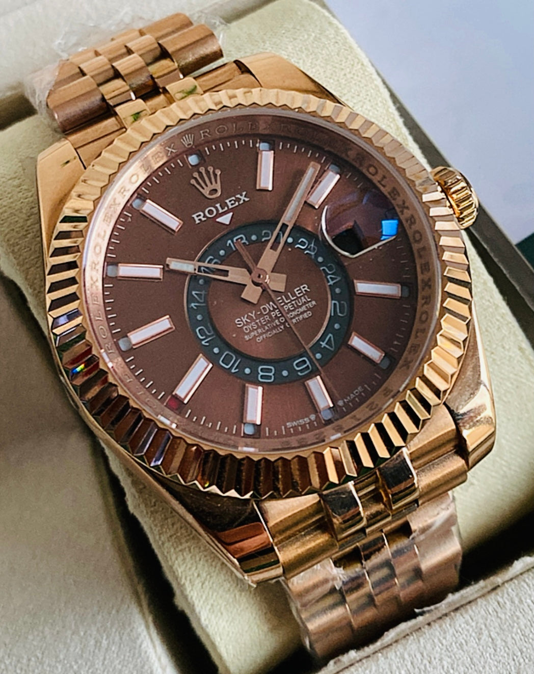 رولكس لاند دويلر روز جولد - جراند ماستر طبق الاصل بتعقيدة ال جي ام تي