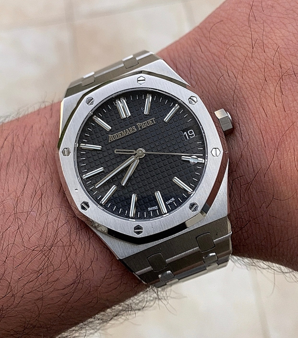 AP Royal Oak black dial - حبة وحدة مستحيل تميزها عن الاصلية