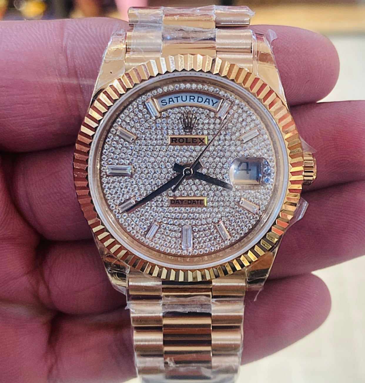 رولكس داي ديت بيڤ جولد كلين طبق الأصل