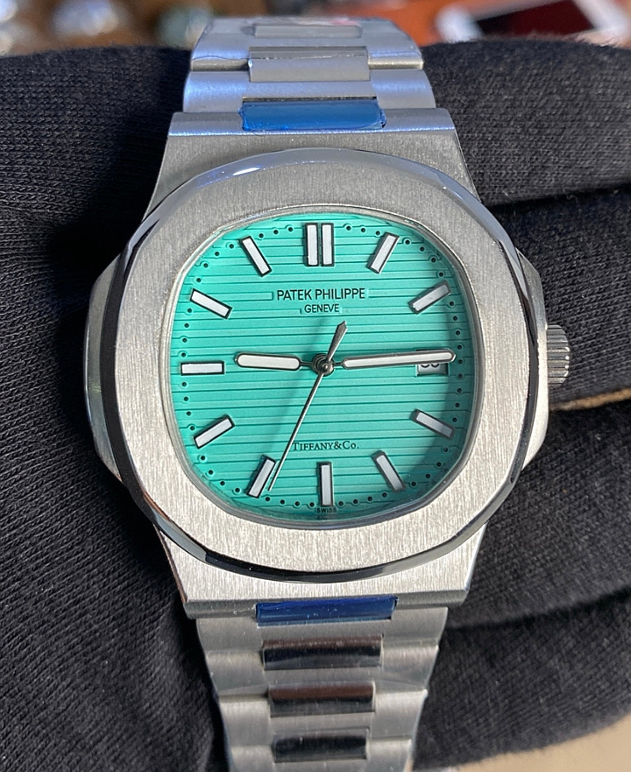 السعر بالأردني ٣٠٠ دينار - patic philipp tefani  Steel