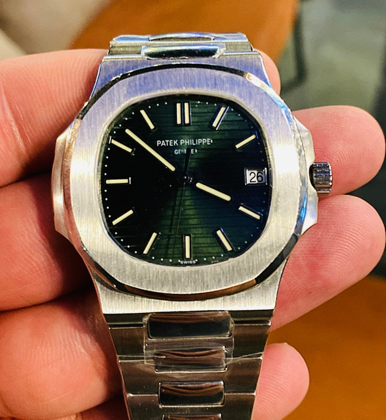 باتيك فيليب نوتلس مينا اوليڤ زيتوني- كلين مطابفة لاصلية