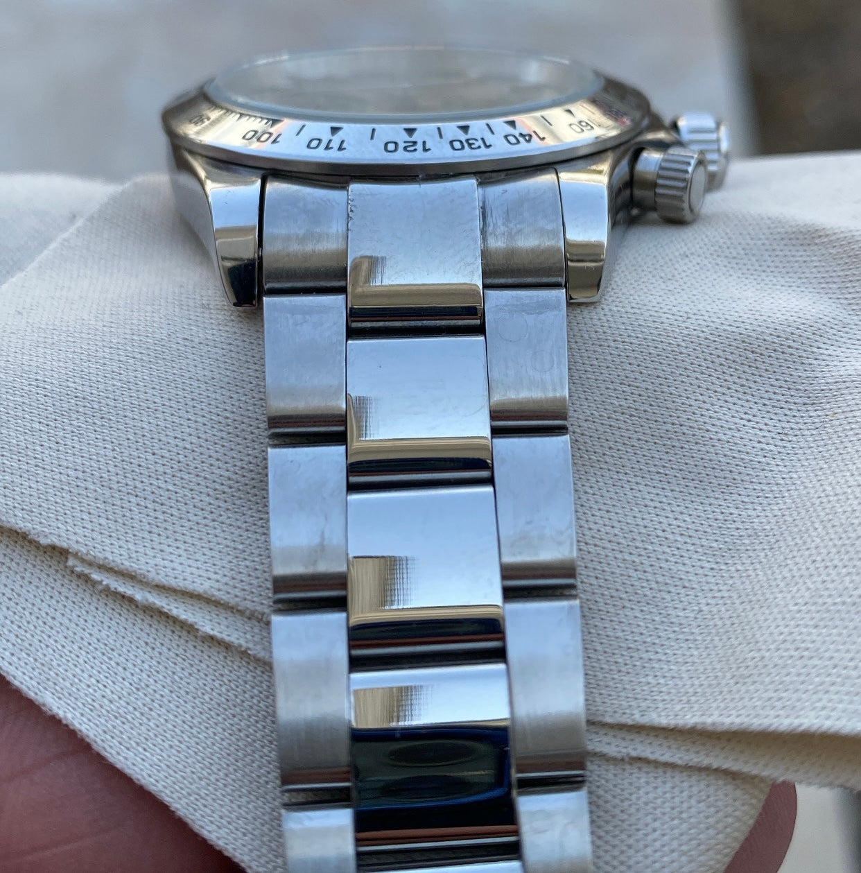 عرض الساعه رقم ١٠٠ في المتجر رح نبيعها بسعر التكلفه - دايتونا تايتانيوم اصدار ٢٠٠٧