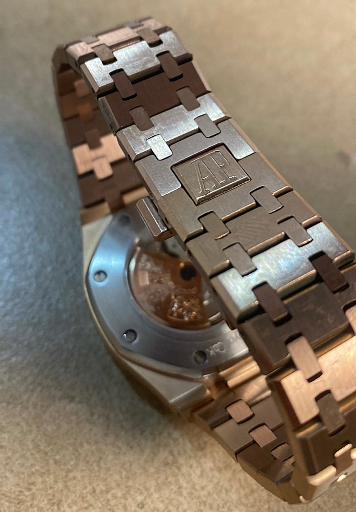 AP Royal Oak Calendar rose gold 41 mm - Clone - قطعة واحدة