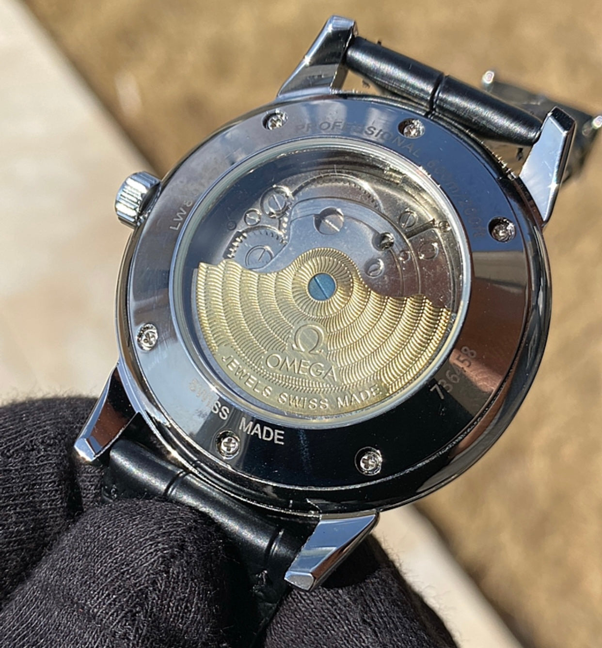 اوميغا توربين بيج ديت التصميم الكلاسيك - جلد اسود و لون المينا كابتشينو اومبريه