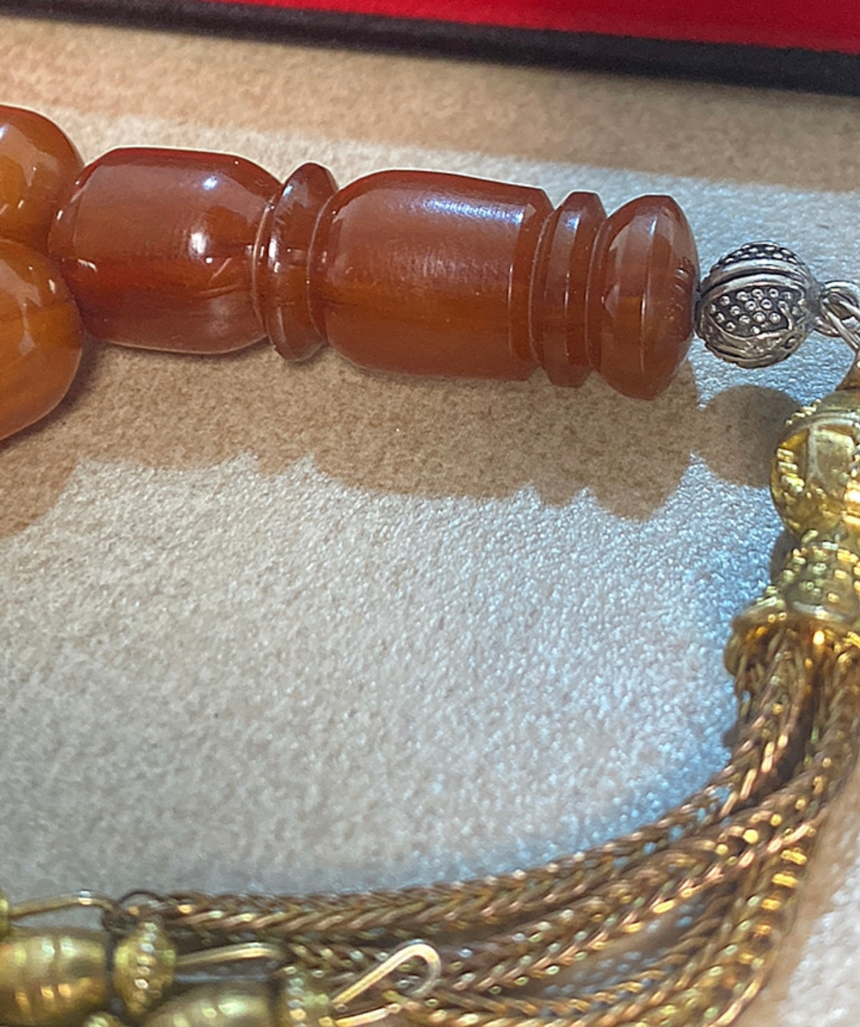 سبحة سندلوس حجر قديم اكثر من 40 سنة s40