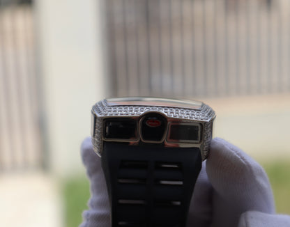 ساعة جاكوب اند كو اصدار خاص بوجاتي شيرون دايموند - حبة واحدة لأول شخص