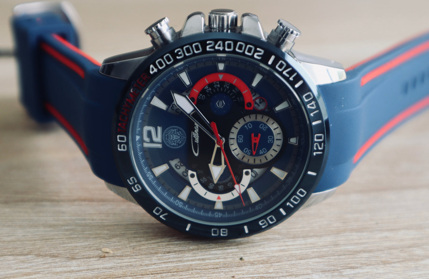 فيراري نيزمو تصميم من كولينان - كرونوجراف اصدار خاص - الساعة اصلية ويا كفالتها - خمس قطع فقط