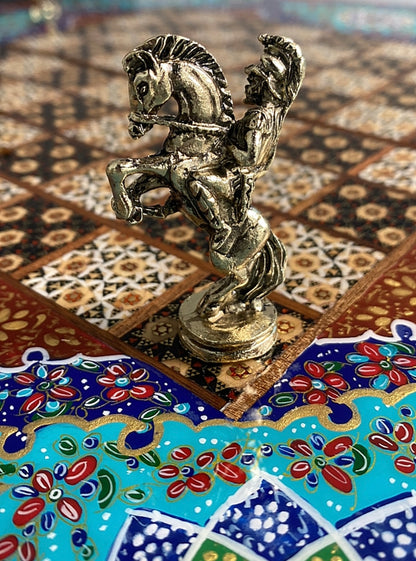 طاولي + شطرنج  زخرفة سوداء راقية صناعة يدوية - جنطة جلد فاخرة السعر بدون احجار شطرنج ٥٥٠ الف ومع احجار شطرنج ٦٥٠ الف