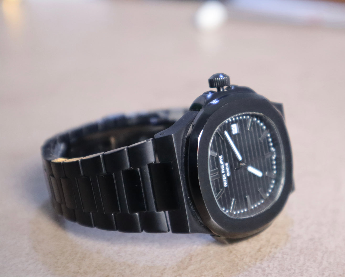 باتيك فيليب نوتلس فول بلاك - اصدار خاص كواليتي جراند ماستر متوفر قطعتين