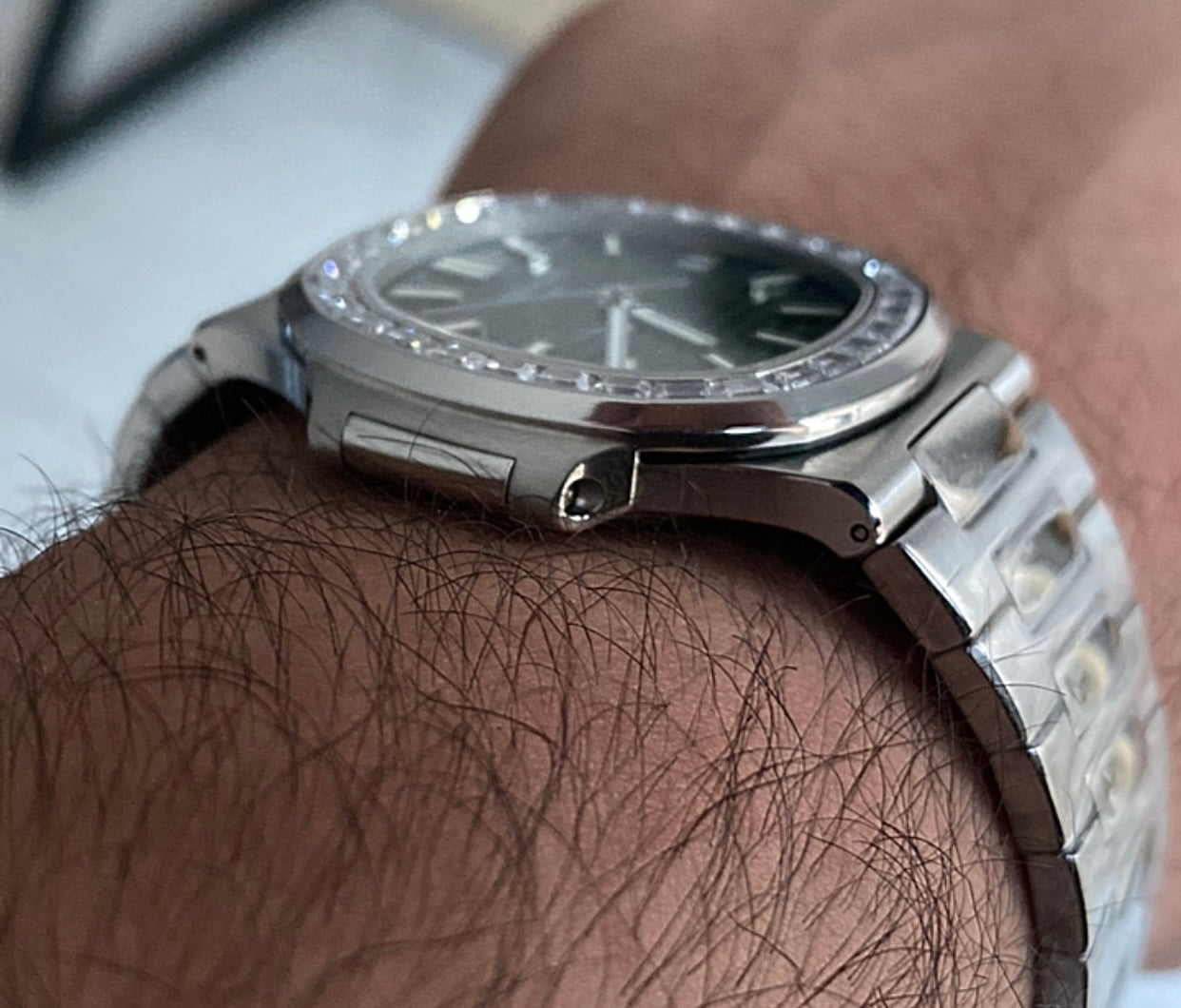 باتيك فيليب نوتلس ٥٧١٢ مينا زيتوني - كلين طبق الأصل حبة واحدة