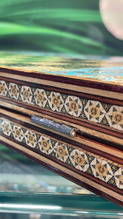 السعر الف دينار طاولي صناعة يدويه بالكامل قطعه واحده مع جنود براص واحجار الطاولي واحده فقط الرجاء عدم الاحراج