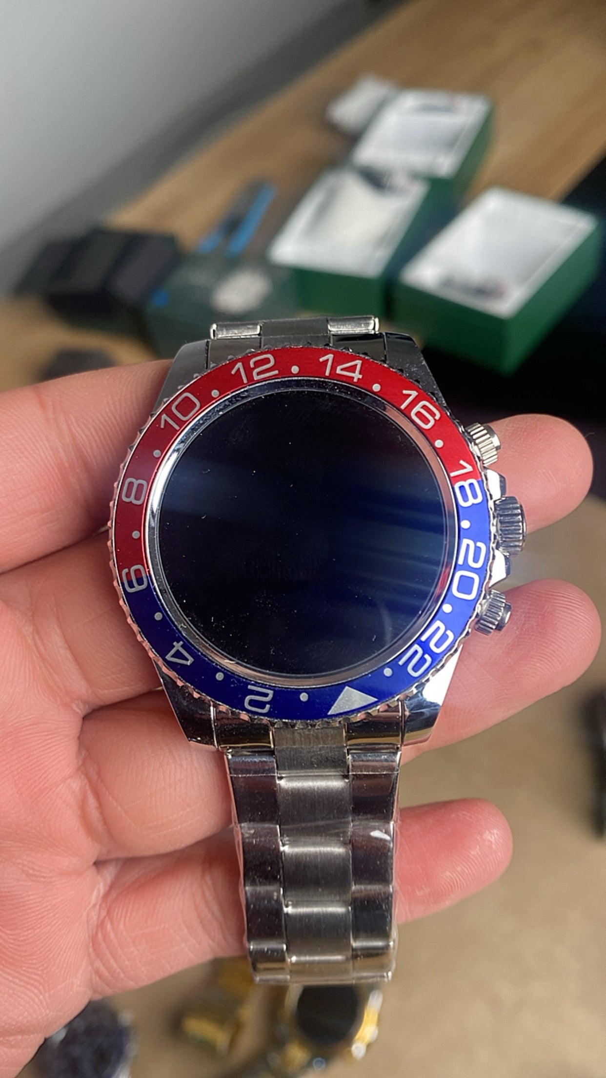 ساعه ببسي فضي و ذهبي + سماعات ماي بودز