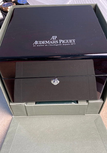 Audemars Pigue Royal Oak Rainbow 41 mm  (كلين تايتل)