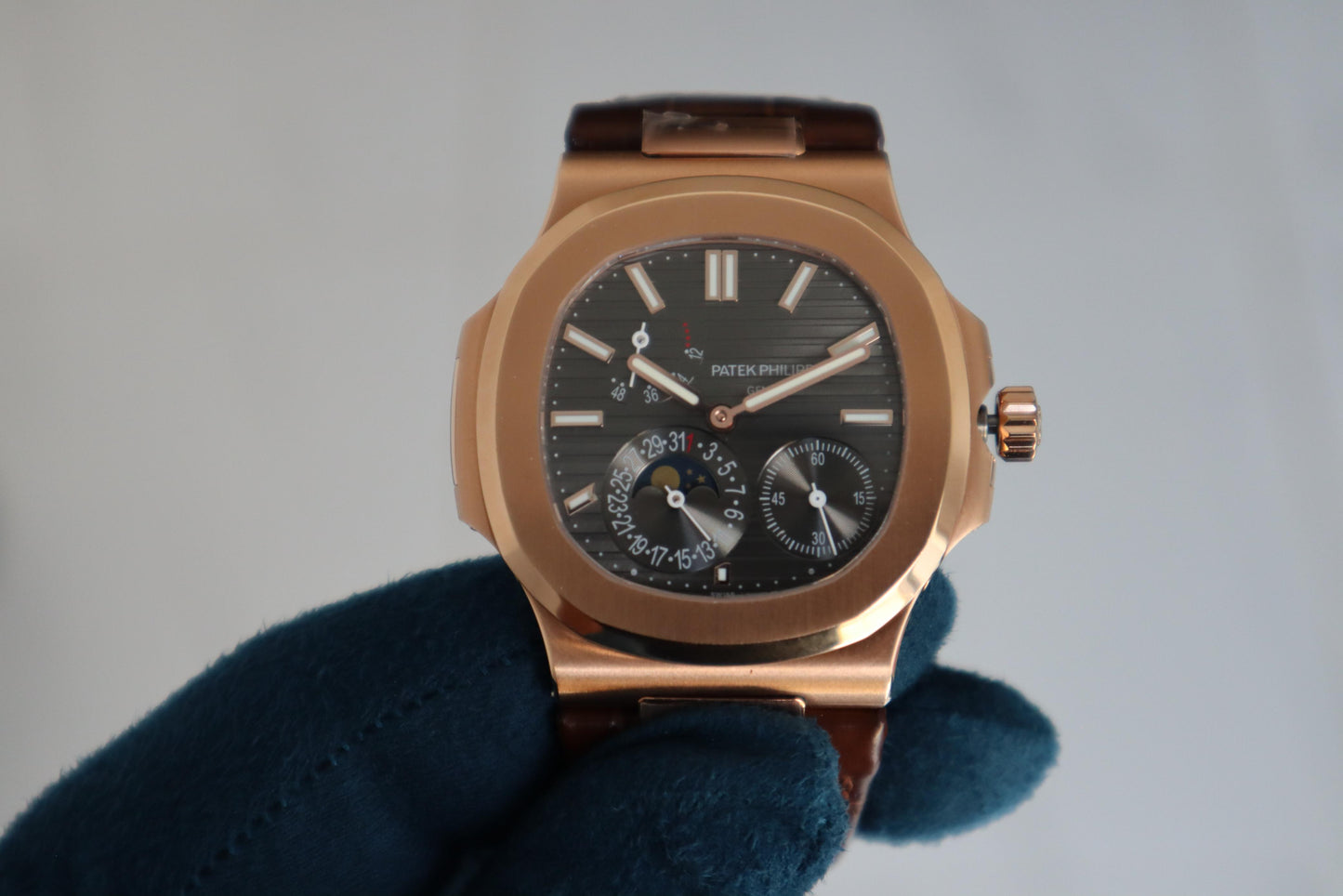 PATEK Philippe 5712 - الساعة كلين طبق الأصل