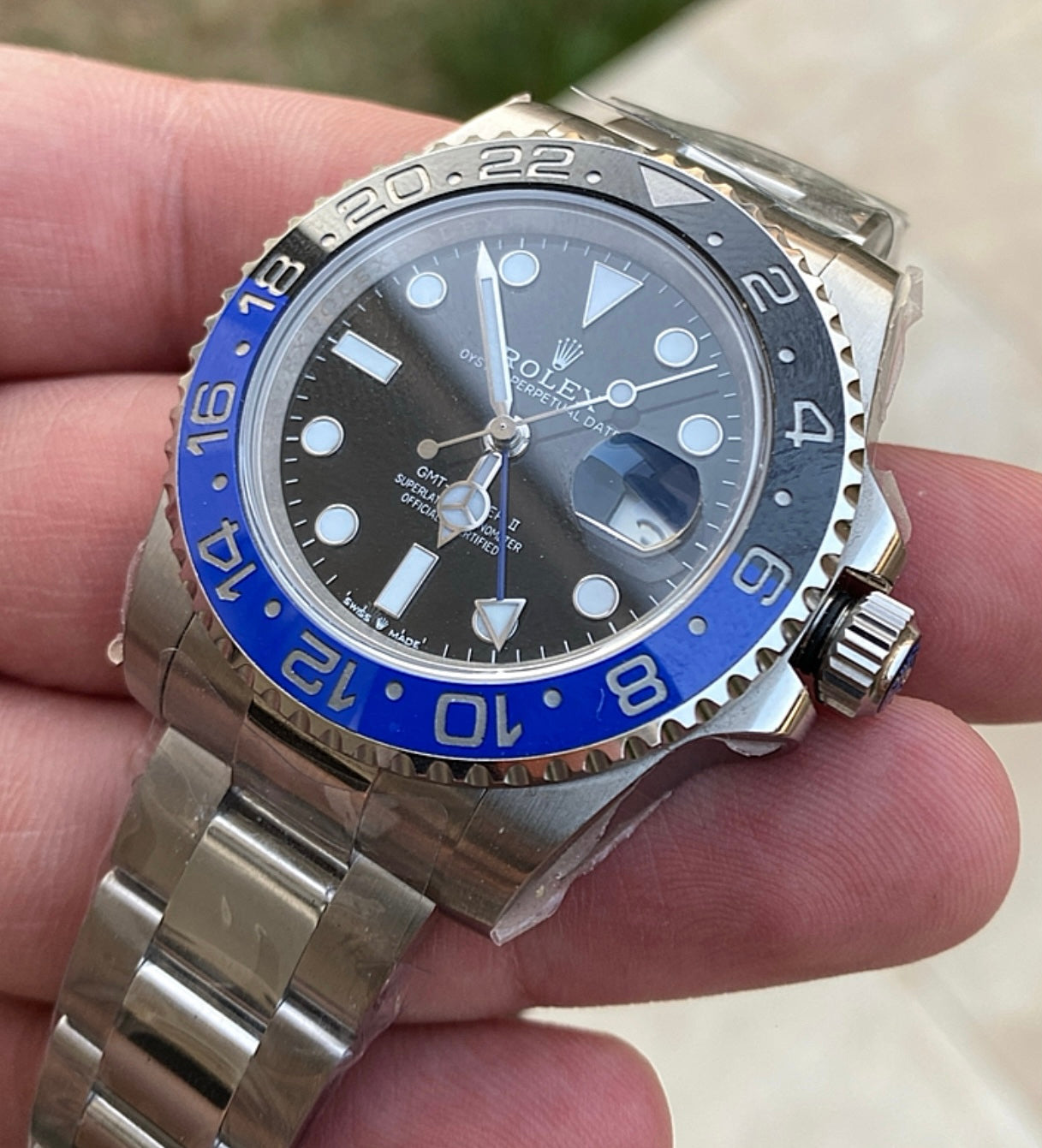 رولكس باتمان سير اويستر - مصنع كلين طبق الاصل - لا يمكن تميزها على يدك - سيريال محفور حقيقي- ماكينة مطابقة للاصلية - سيراميك مطابق مية بالمئة - تعقيدة جي ام تي مثل الاصلية