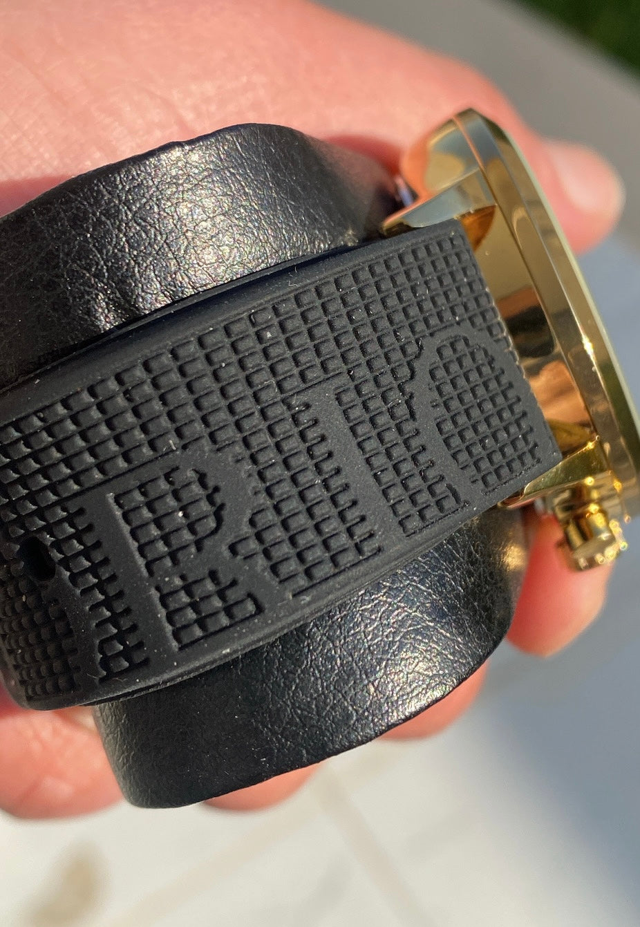 امبايرو ارماني وارد امازون الامريكي