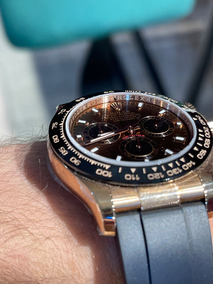 رولكس دايتونا كوزموغراف شوكلت كلين ربر طبق الأصل