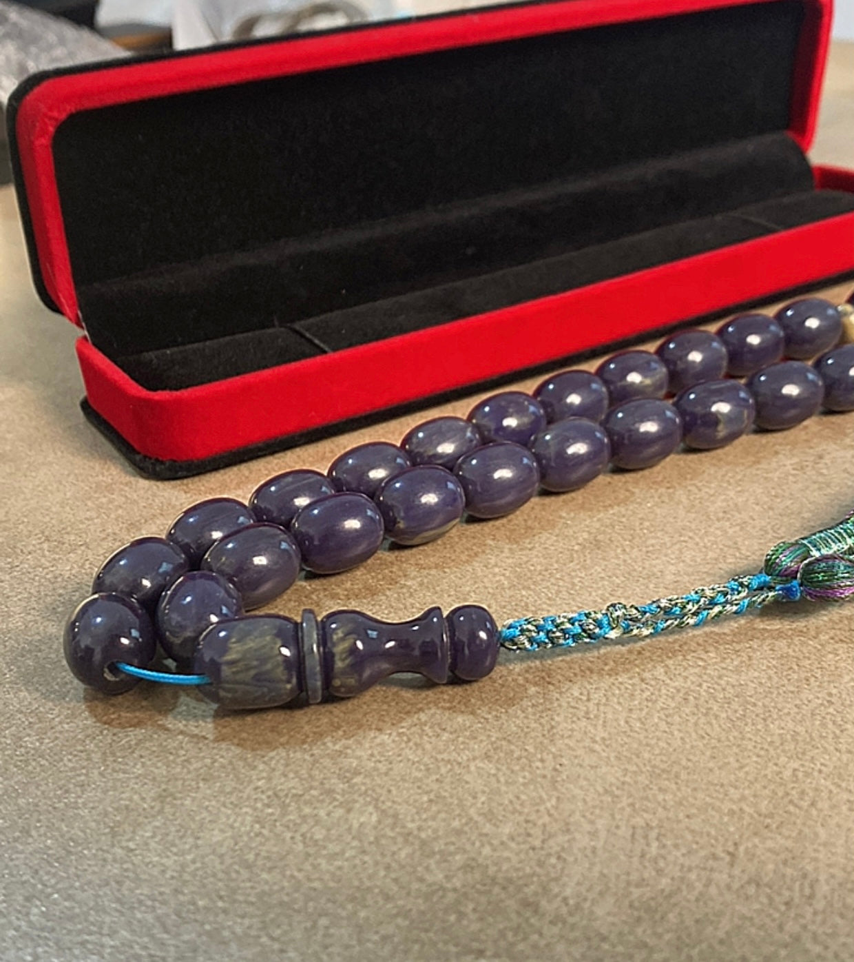 سبحة سندلوس قديم اكثر من ٢٠ سنة - سندلوس نقي متوفر قطعة واحدة S33