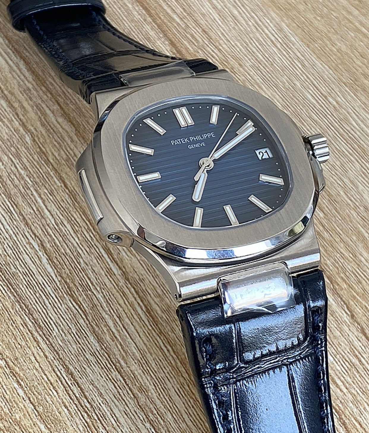 باتيك فيليب نوتلس كلين ٥٧١١ طبق الأصل جلد - نيلي