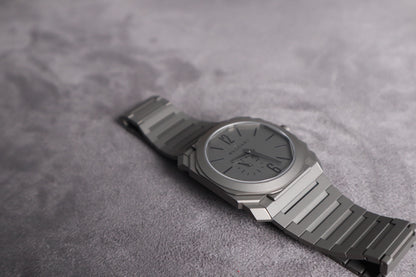 Bulgari Octo Finissimo - انحف ساعة بالعالم ماكينة سويسريو تيتانيون - القطعة الوحيدة بالعراق