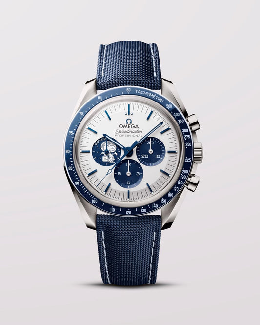 Omega Speedmaster Silver Snoopy Award للطلب المسبق