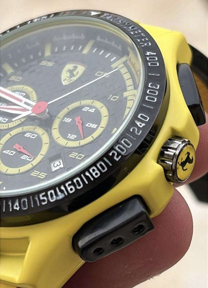 ساعة فيراري الاصدار الاصفر المحدود