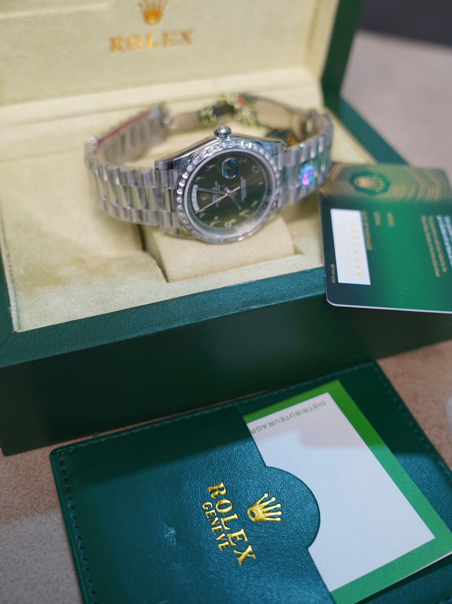 40 mm رولكس داي ديت دايموند عربي مينا اخضر اومبريه زيتوني - كلين تايتل