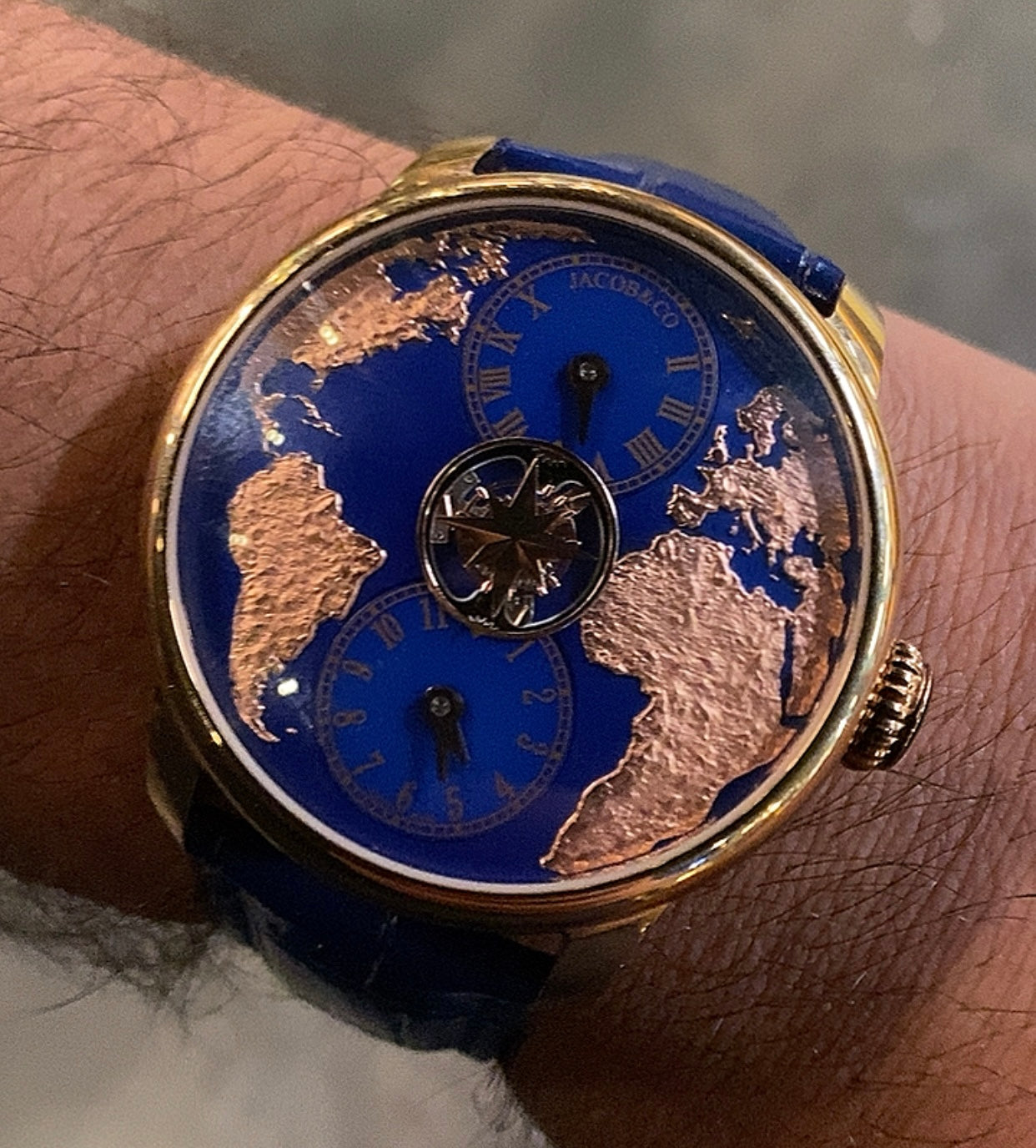 Jacob & Co World Dial - حبة واحدة ألترا كواليتي اوتوماتيك