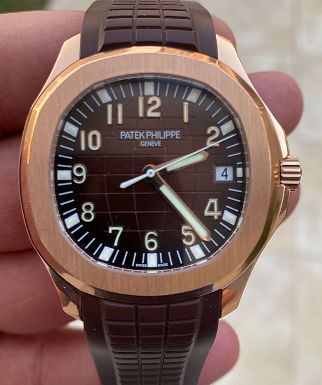 باتيك فيليب اكوا نوت روز جولد ستراب بني و مينا اومبريه- كلين طبق الاصل لا تميز