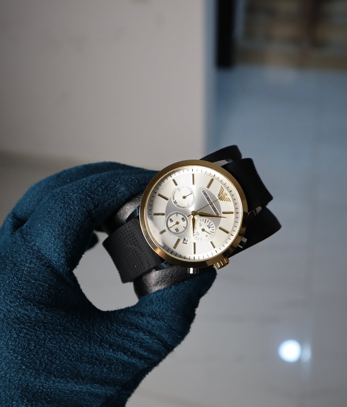 ساعة ارماني جراند ماستر - حبة واحدة من كل لون